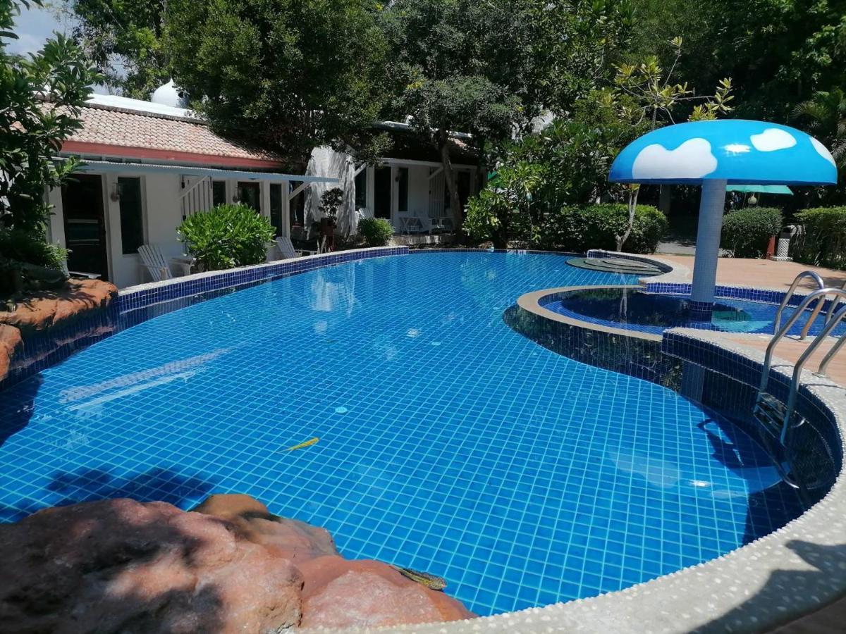 Baanmontra Beach Resort - Bankrut Εξωτερικό φωτογραφία