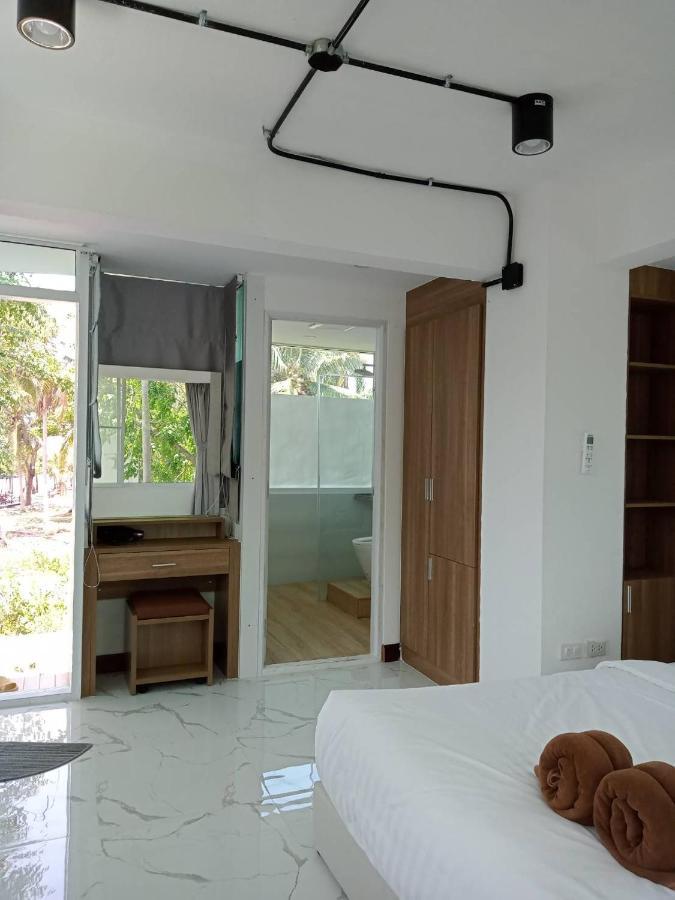 Baanmontra Beach Resort - Bankrut Εξωτερικό φωτογραφία